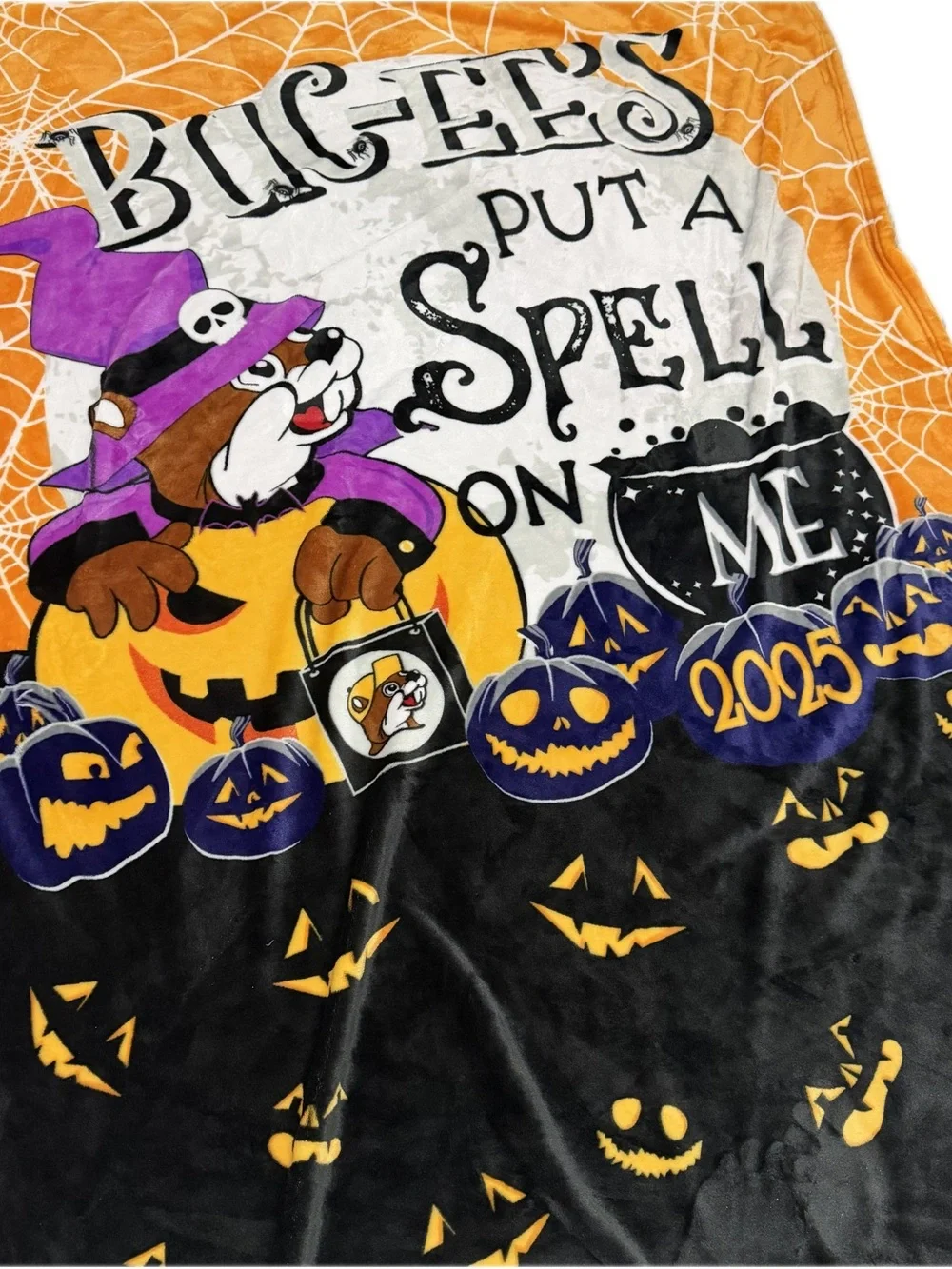 Buc-ee’s HALLOWEEN Limited Edition Plush Throw Blanket 50”x70”